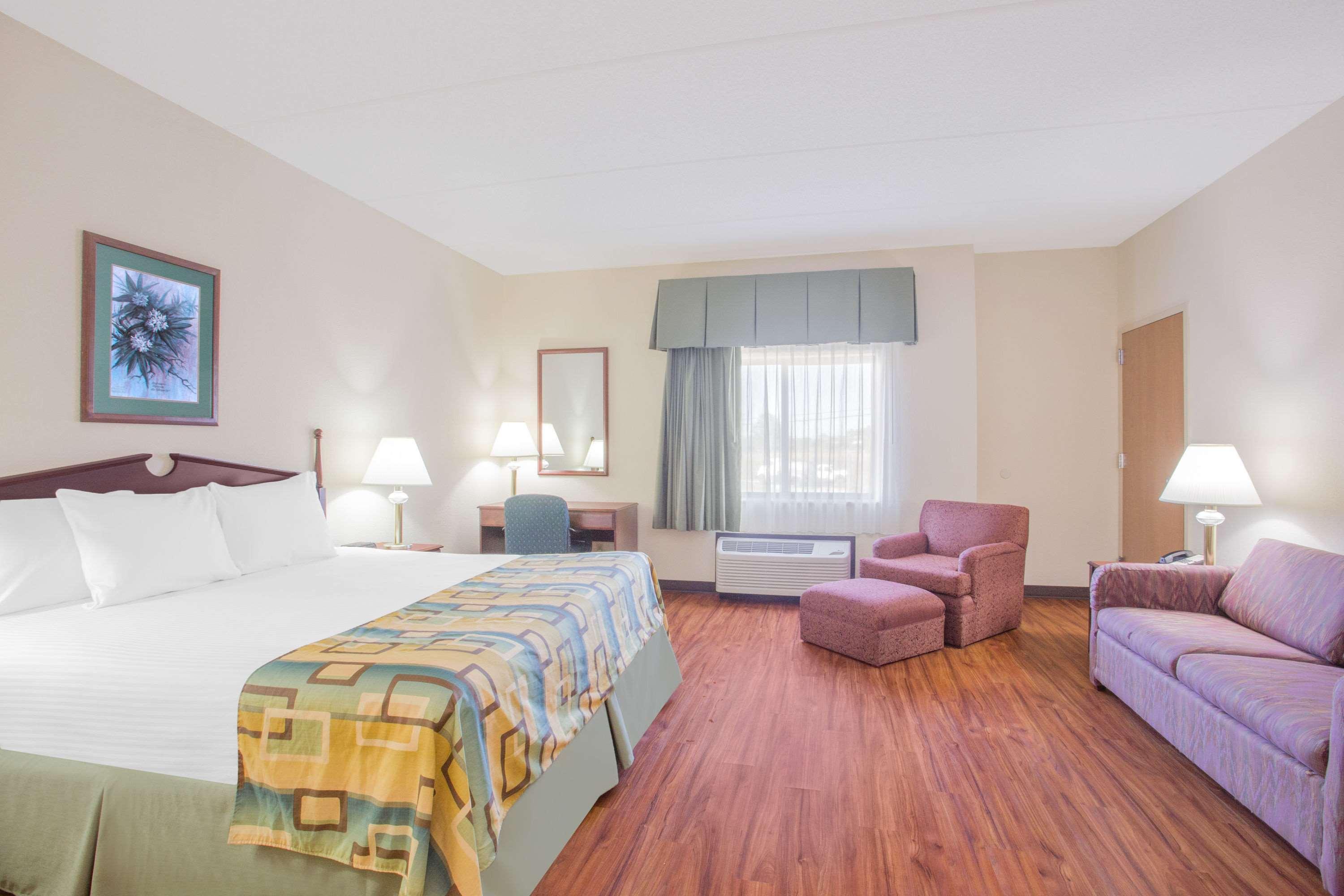 Baymont By Wyndham Corbin Hotel Bagian luar foto